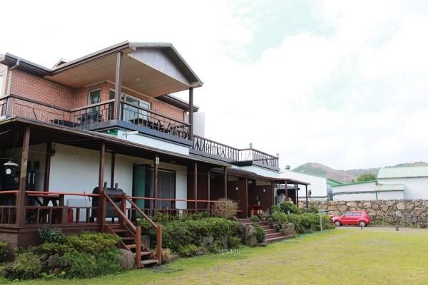 Gotjawal Geomunoreum Pension Jeju Exterior photo