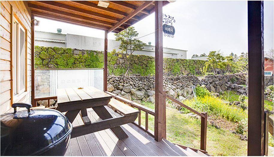 Gotjawal Geomunoreum Pension Jeju Exterior photo